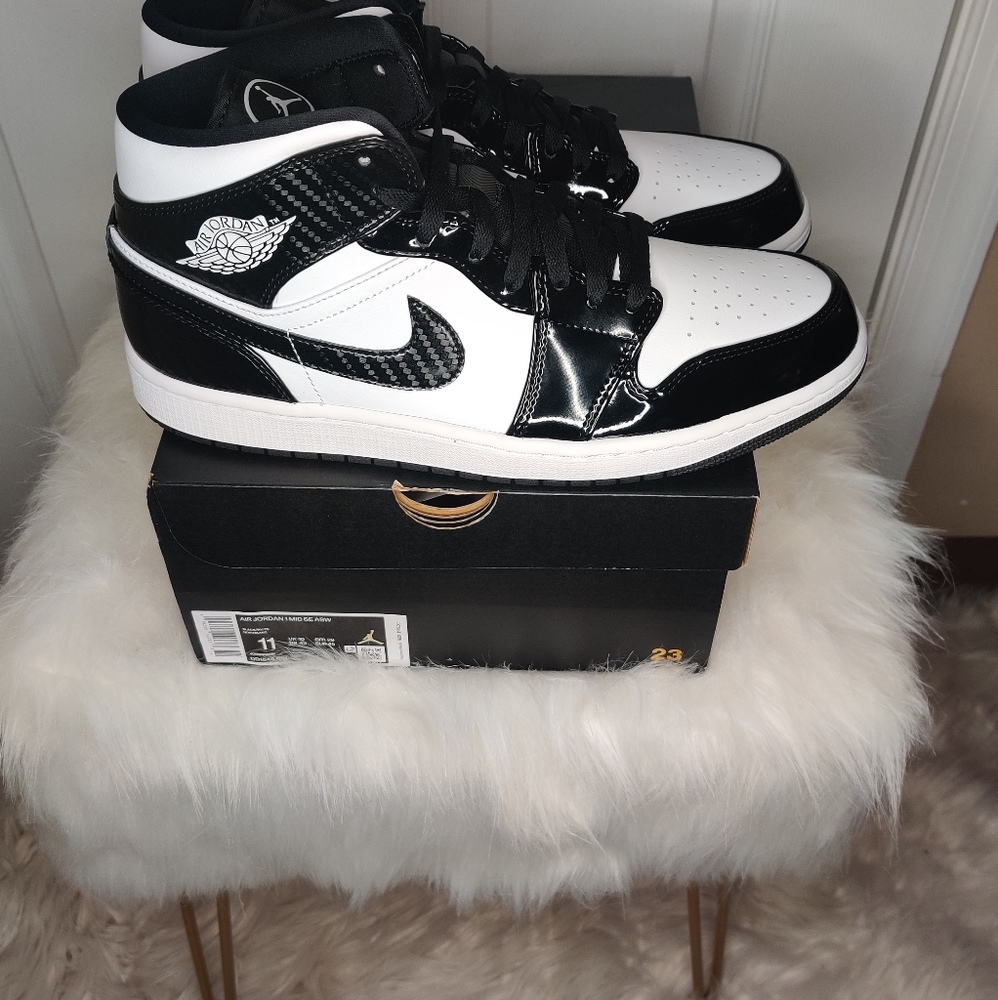 *SOLD*Jordan 1 "Carbon Fiber" Retro Mid Sz 11 & 13 - Picture 8 of 8